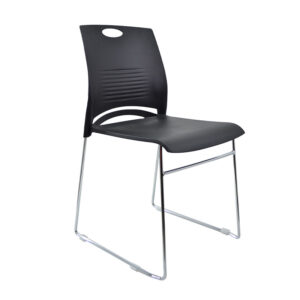 silla multiusos Mérida negra apilable de plástico resistente